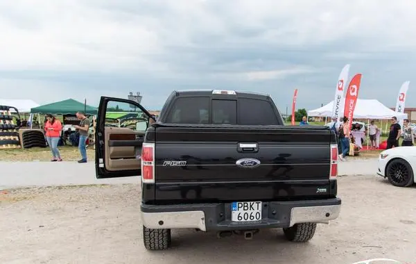 Ford F-Series F-150 XII SuperCrew-1