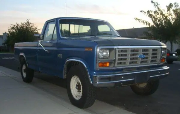 Ford F-Series F-250 VII Regular Cab
