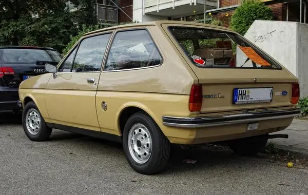 Ford Fiesta I (Mk1)-2
