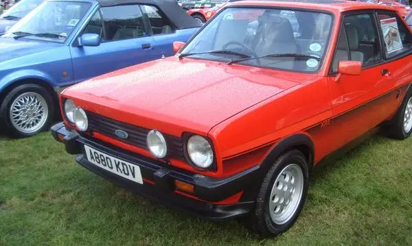 Ford Fiesta I (Mk1)-8