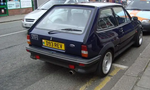 Ford Fiesta II (Mk2)-4