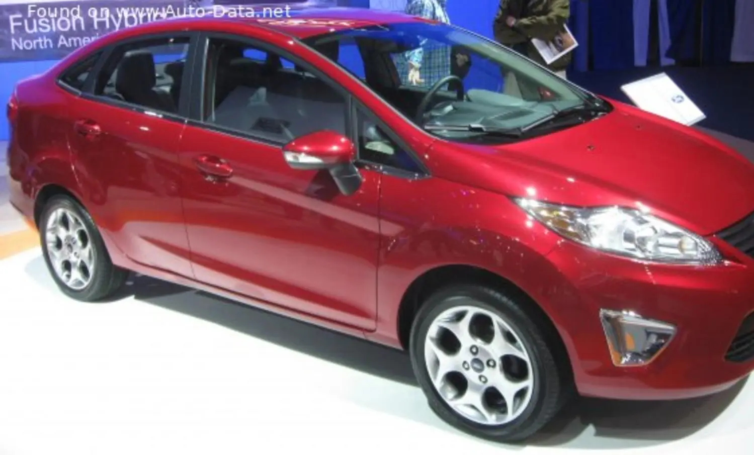 Ford Fiesta VII Sedan (Mk7)-2