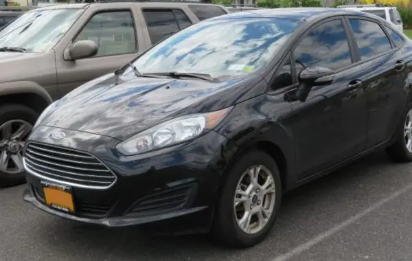 Ford Fiesta VII Sedan (Mk7, facelift 2013)