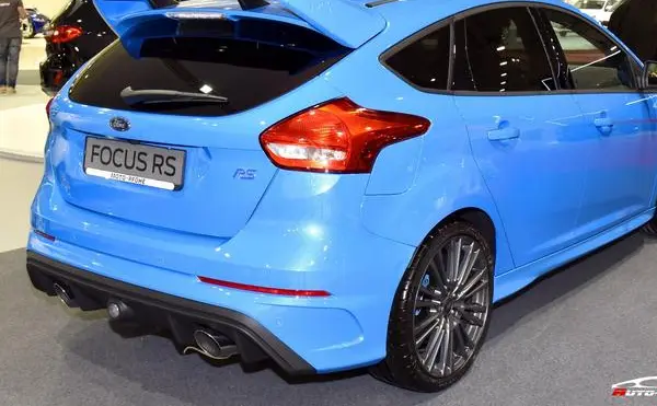Ford Focus III Hatchback (facelift 2014)-5