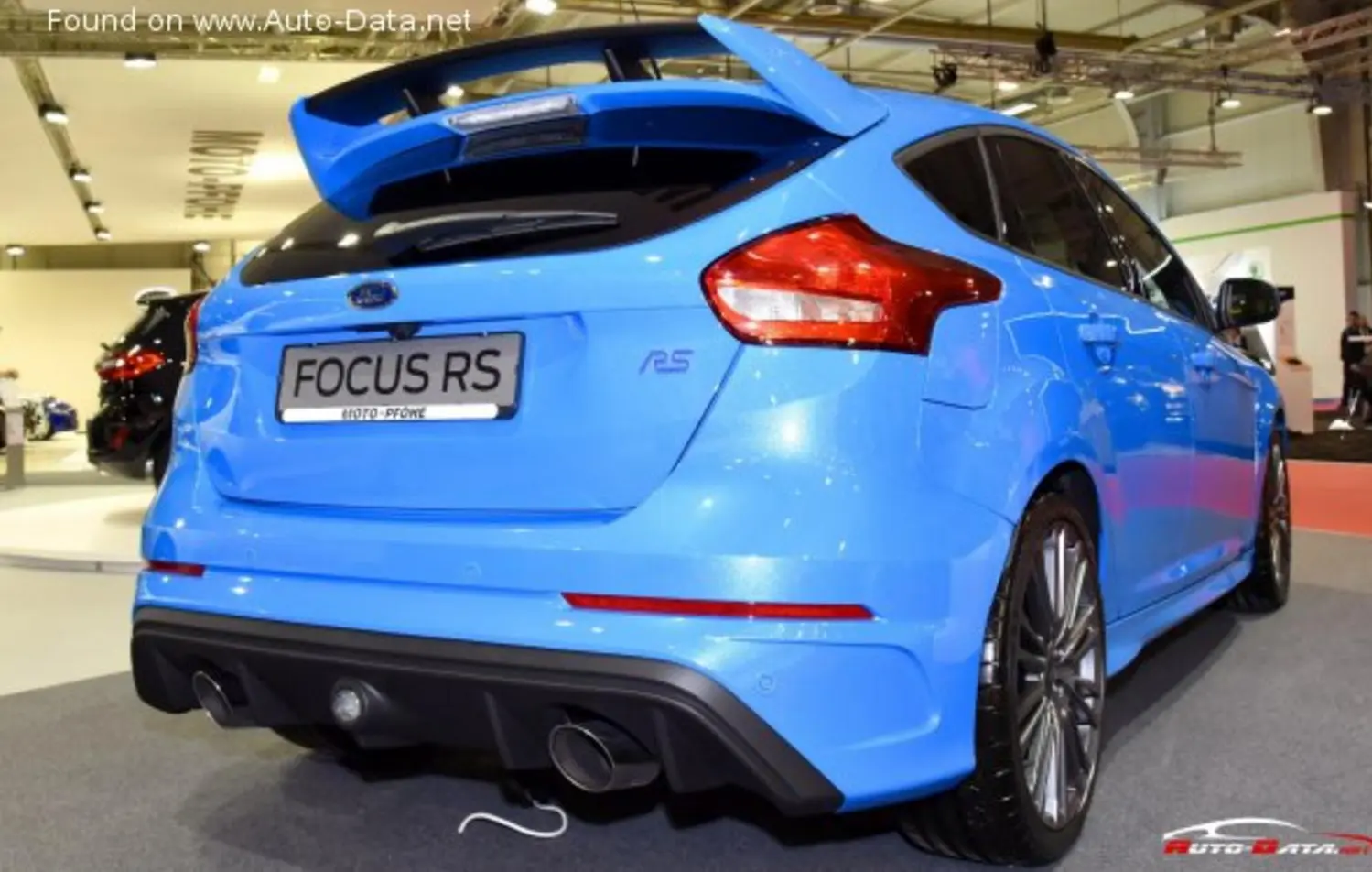 Ford Focus III Hatchback (facelift 2014)-1