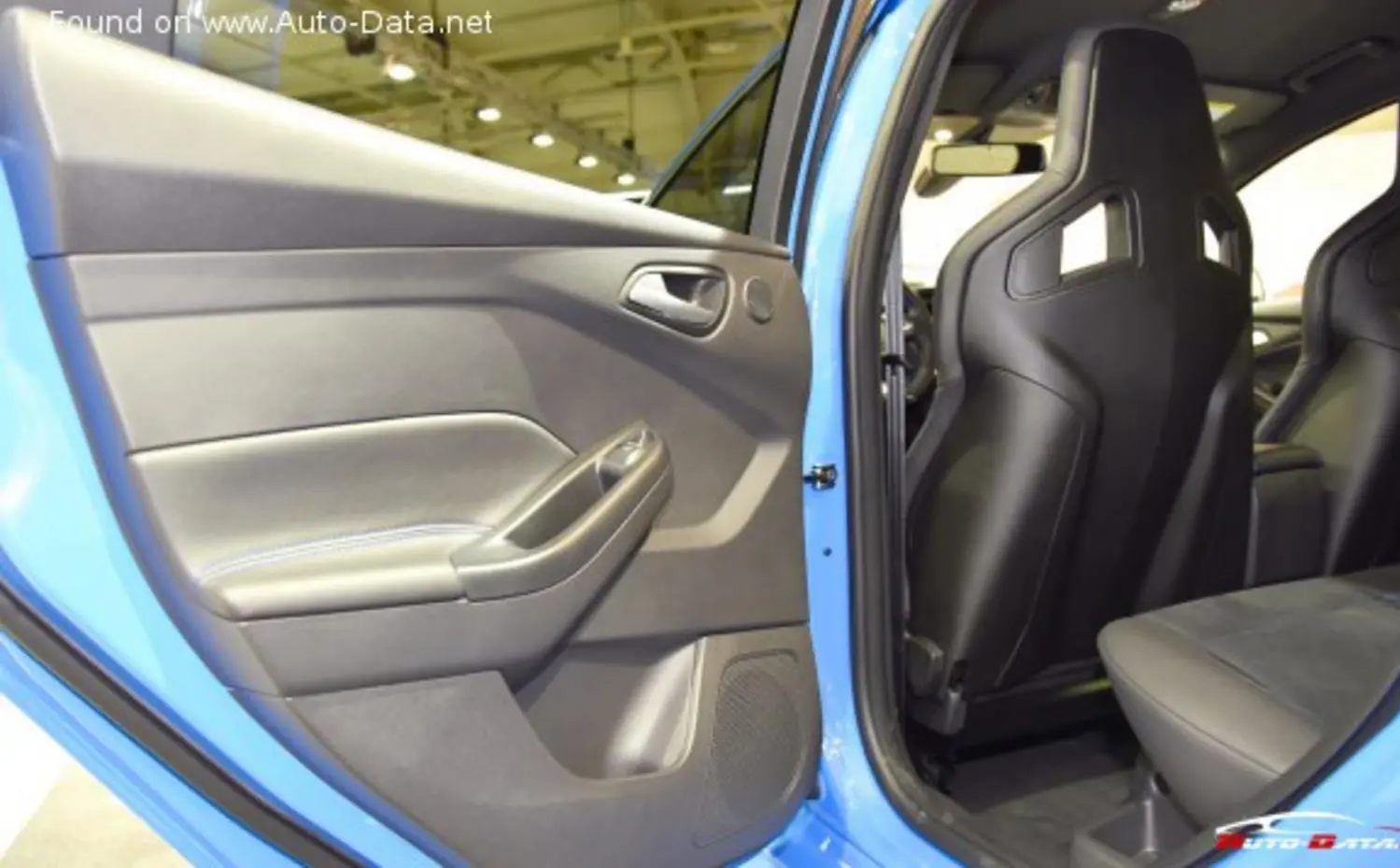 Ford Focus III Hatchback (facelift 2014)-2
