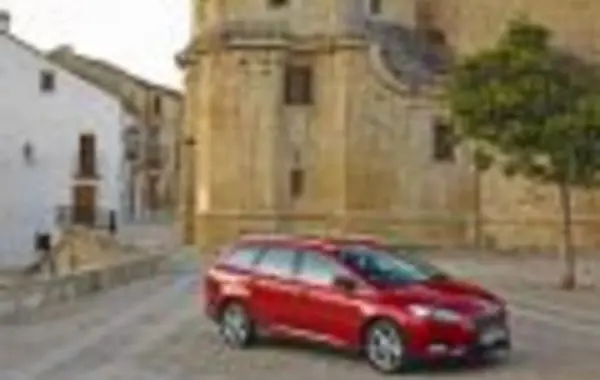 Ford Focus III Wagon (facelift 2014)-0