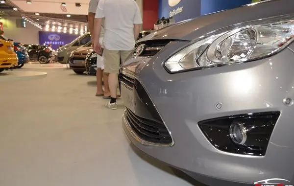 Ford Grand C-MAX-6