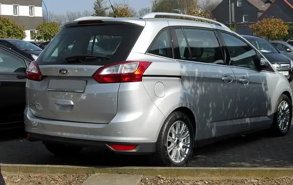 Ford Grand C-MAX-2