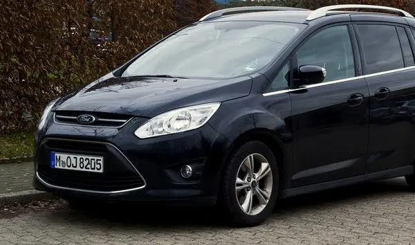 Ford Grand C-MAX-3