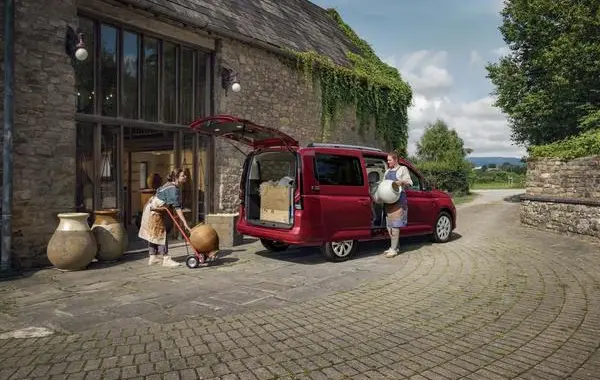 Ford Grand Tourneo Connect III-0