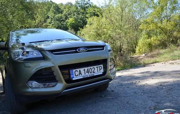Ford Kuga II-1