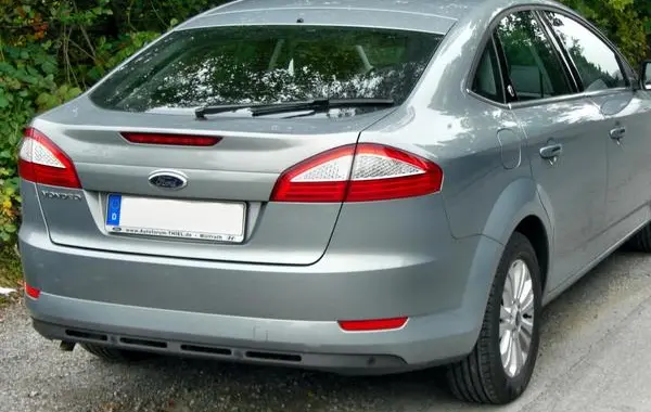 Ford Mondeo III Hatchback-1
