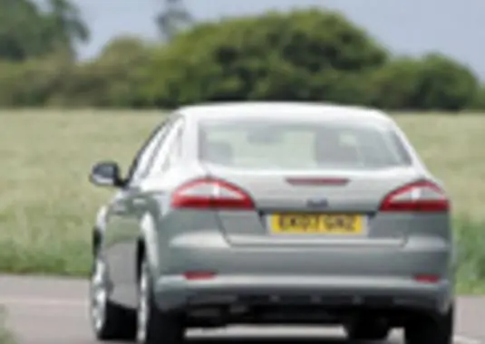 Ford Mondeo III Hatchback-5