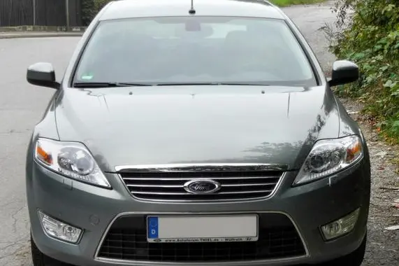 Ford Mondeo III Hatchback-0