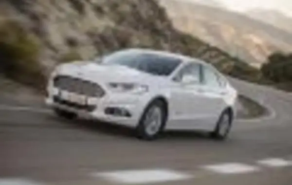 Ford Mondeo IV Sedan-2