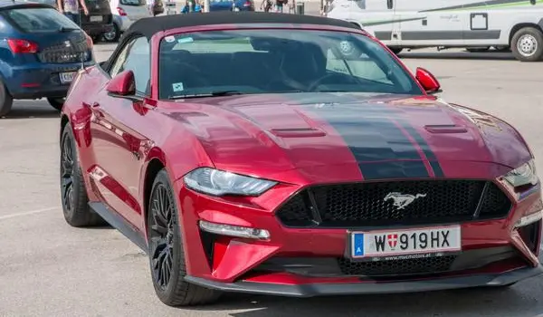 Ford Mustang Convertible VI (facelift 2017)-7