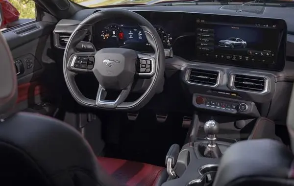 Ford Mustang Convertible VII-7