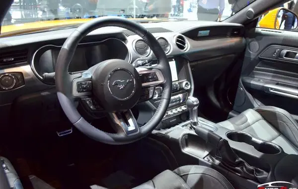 Ford Mustang VI (facelift 2017)-8