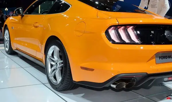 Ford Mustang VI (facelift 2017)-1