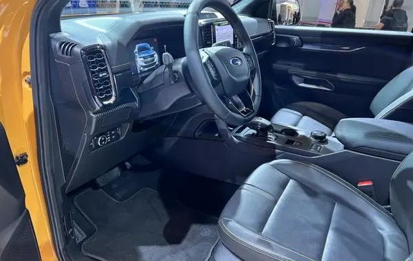 Ford Ranger IV Double Cab-8