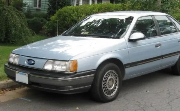 Ford Taurus I