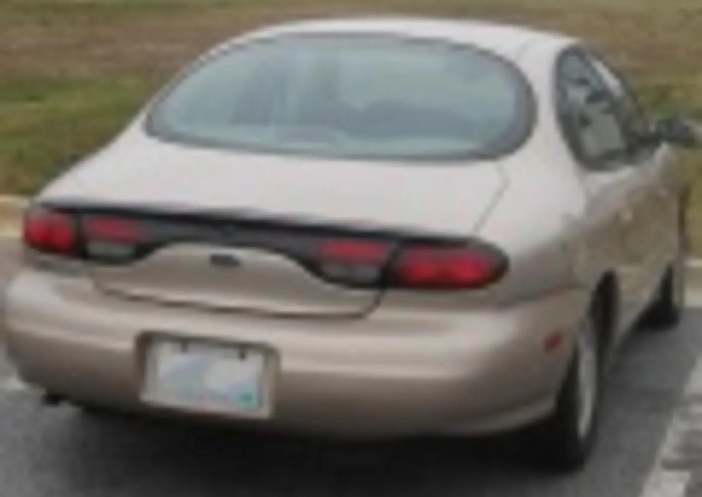 Ford Taurus III-4