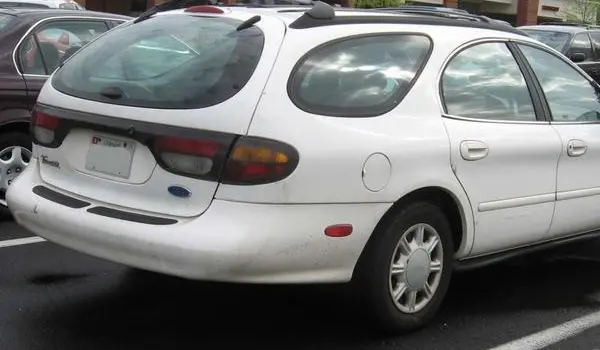 Ford Taurus III Station Wagon-4