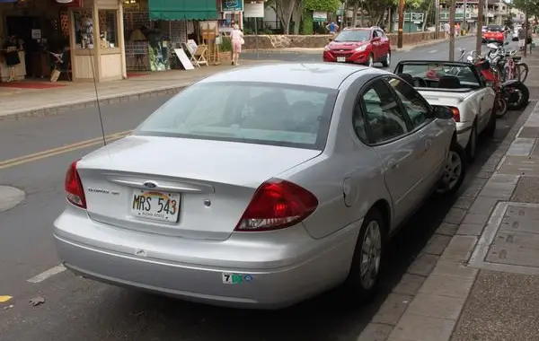 Ford Taurus IV-4