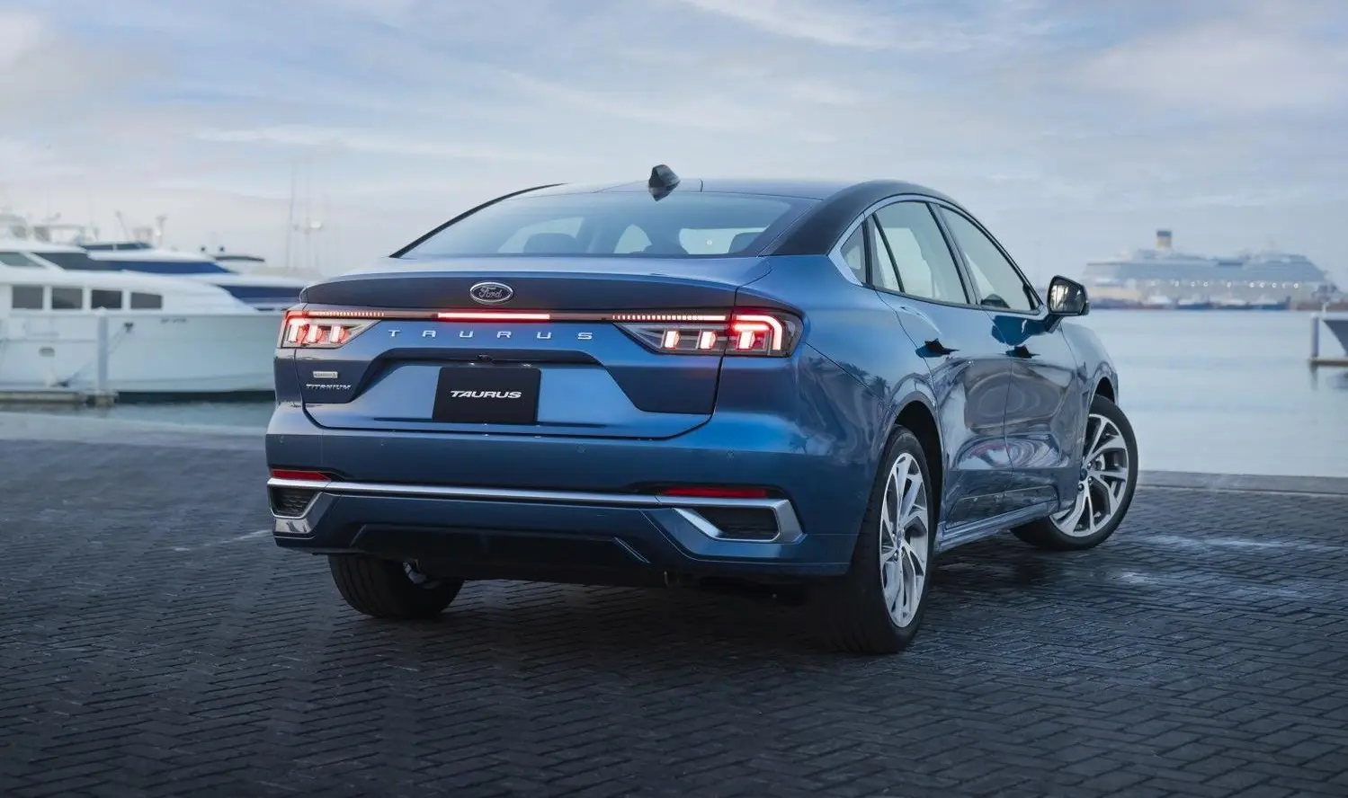 Ford Taurus VIII (Middle East)-6