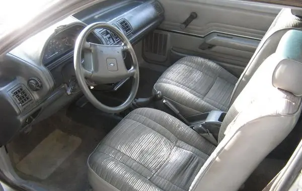 Ford Tempo Coupe-4