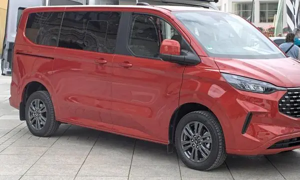 Ford Tourneo Custom II L1-3
