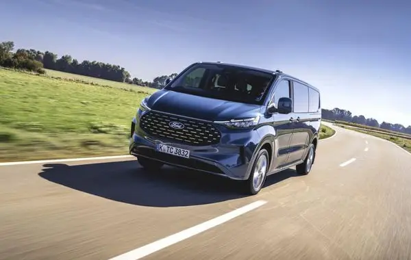 Ford Tourneo Custom II L2-6
