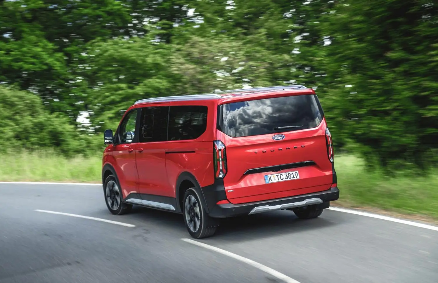 Ford Tourneo Custom II L2-4