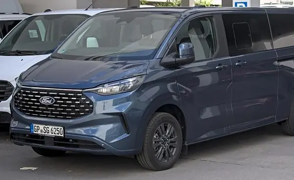 Ford Tourneo Custom II L2-4