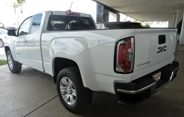 GMC Canyon II Extended cab Long box-0