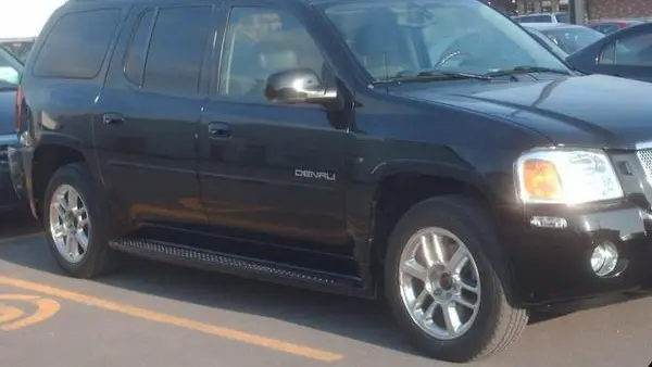 GMC Envoy II XL (GMT370)-1
