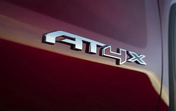 GMC Sierra 1500 V (GMTT1XX, facelift 2022) Crew Cab Short Box-7
