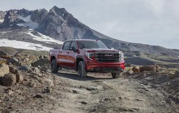 GMC Sierra 1500 V (GMTT1XX, facelift 2022) Crew Cab Short Box-1