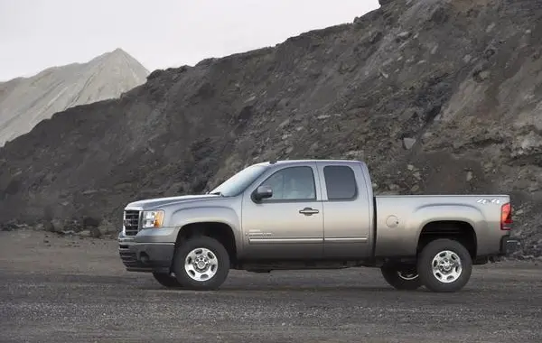 GMC Sierra 2500HD III (GMT900) Extended Cab Standard Box-2