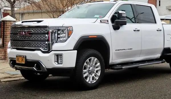GMC Sierra 2500HD V (GMTT1XX) Crew Cab Standard Bed-6