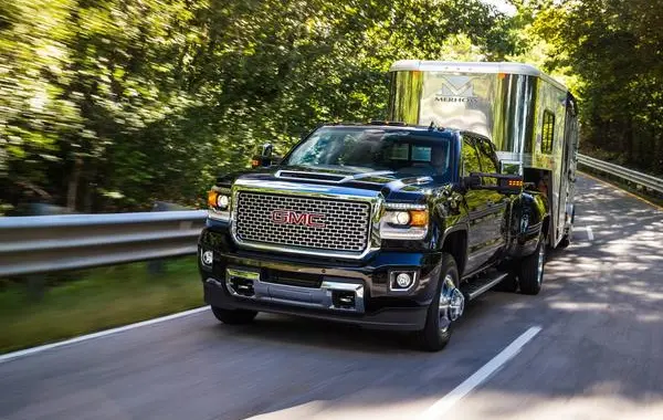 GMC Sierra 3500HD IV (GMTK2XX) Crew Cab Long Box-1