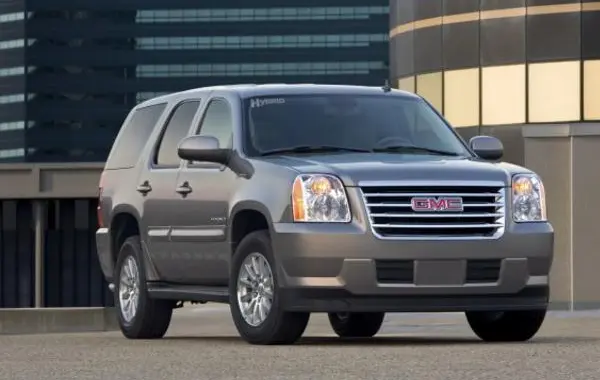 GMC Yukon III (GMT900)
