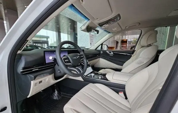 Genesis GV80 (facelift 2023)-3