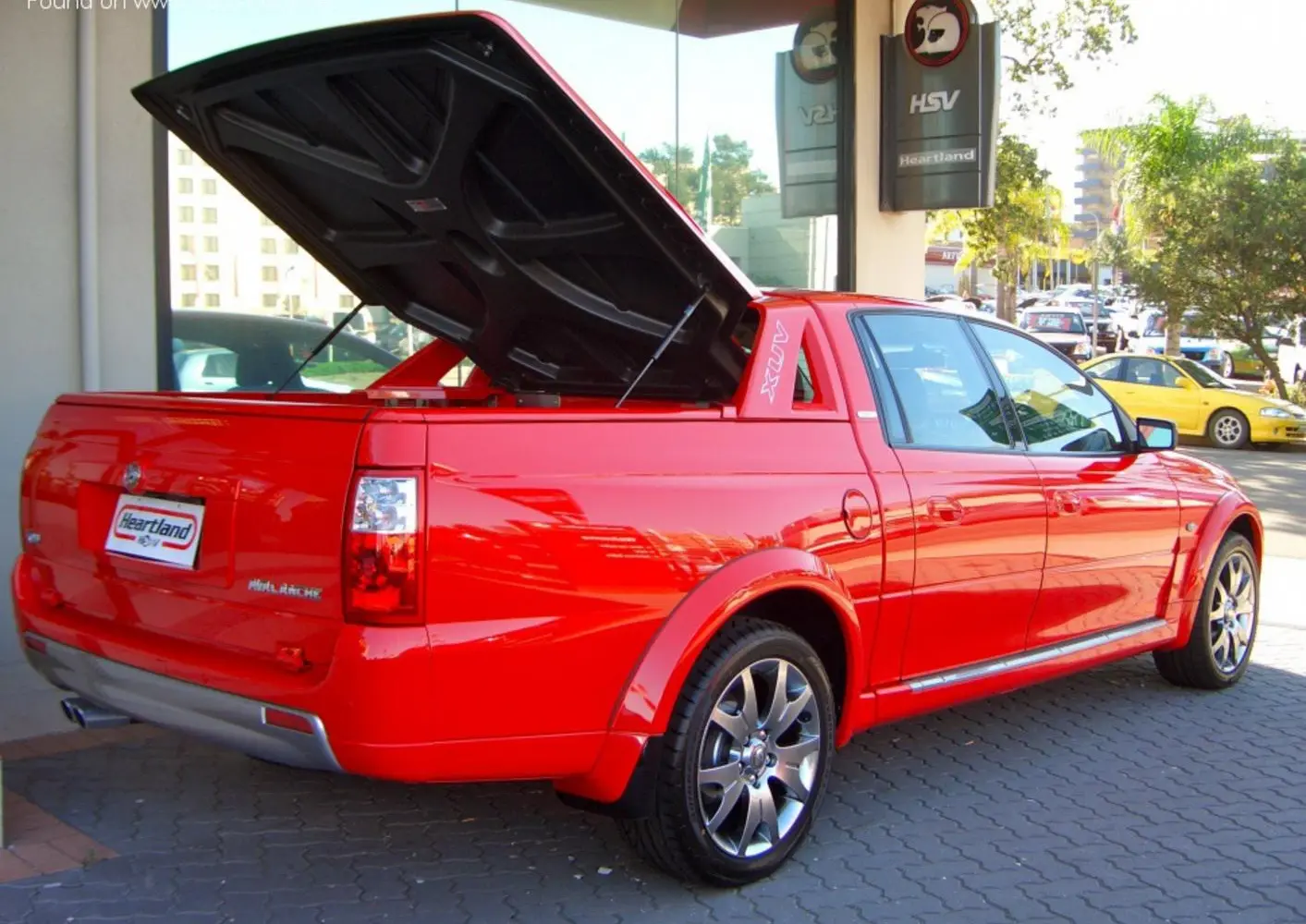 HSV Avalanche XUV-0