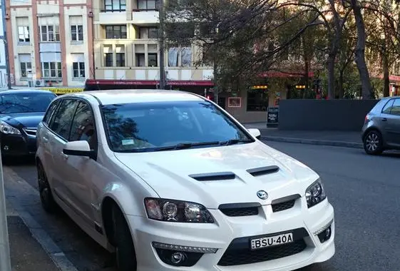 HSV Clubsport Tourer (VE II)