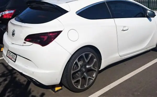 Holden Astra (PJ)-2