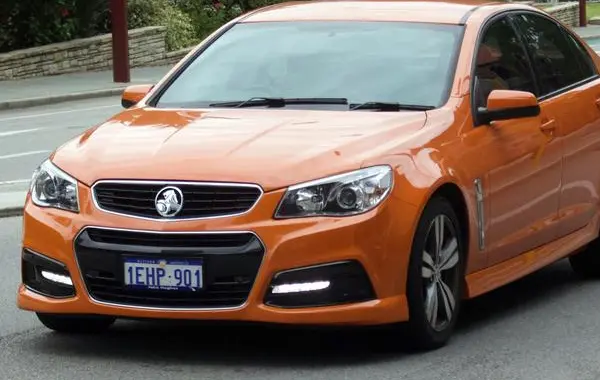 Holden Commodore Sedan IV (VF)-5