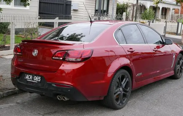 Holden Commodore Sedan IV (VF)-4