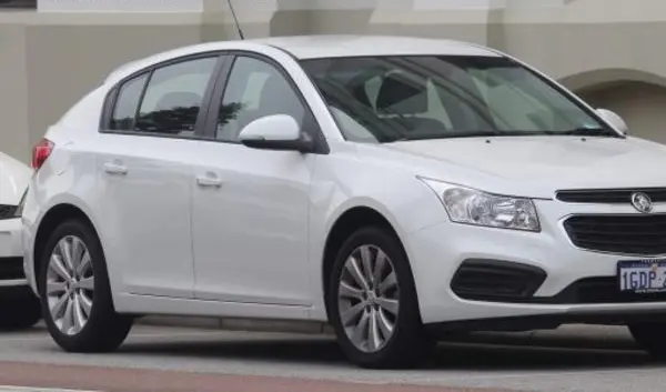 Holden Cruze Hatch (JH, facelift 2015)